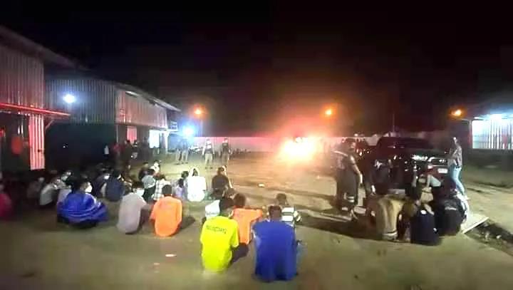 缅泰柬三国的建筑工酒后斗殴，20多名警员赶到现场处置
