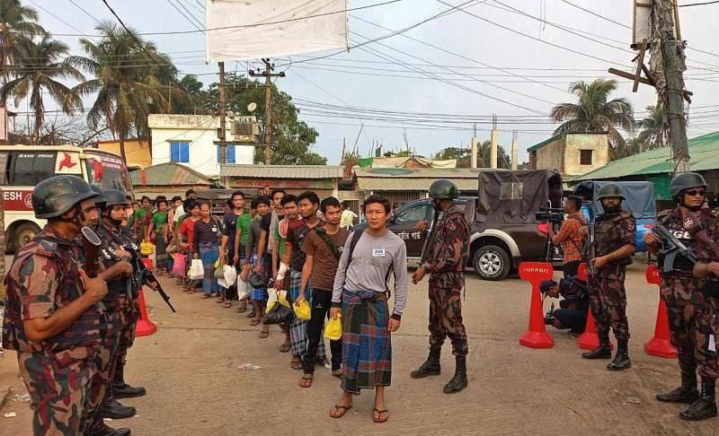 孟加拉遣返近300名缅甸军人及公务员