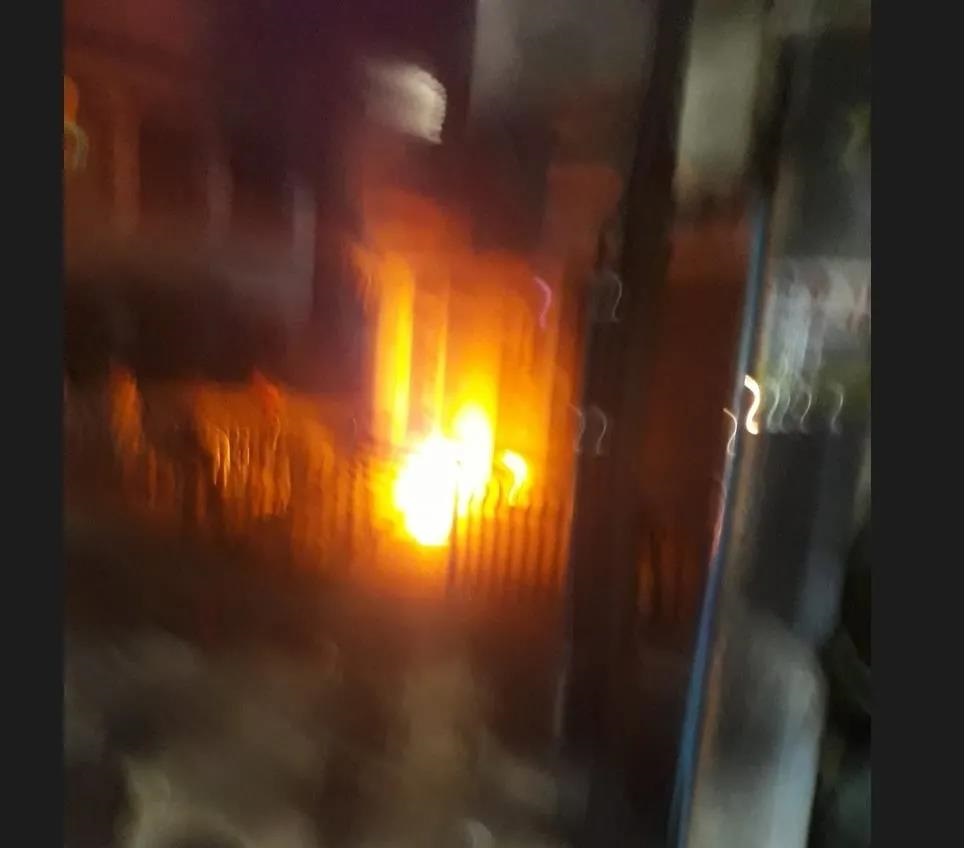 缅甸曼德勒KBZ银行遭纵火