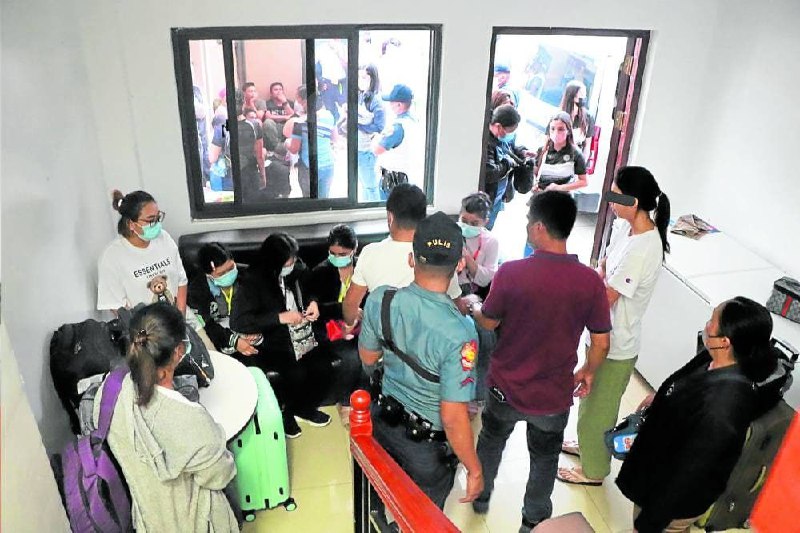 菲律宾警方突袭EDSA大道一家博彩公司，解救29名外国人6名中国公民