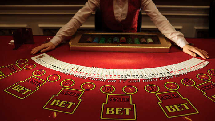 赌场必须申办执照，只能在指定地点营业