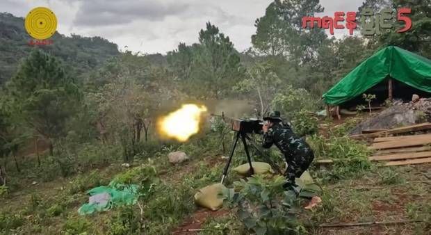 克耶民族保卫军接收两挺QJZ89式12.7毫米重机枪，可以反击缅甸空军