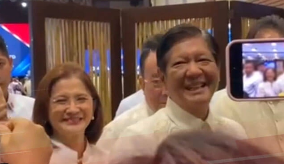菲律宾总统马科斯对涉毒指控一笑置之