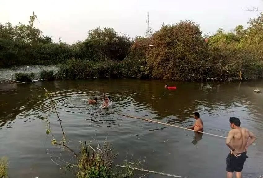 悲剧！缅北木姐105码的水塘里一名15岁少年溺水身亡