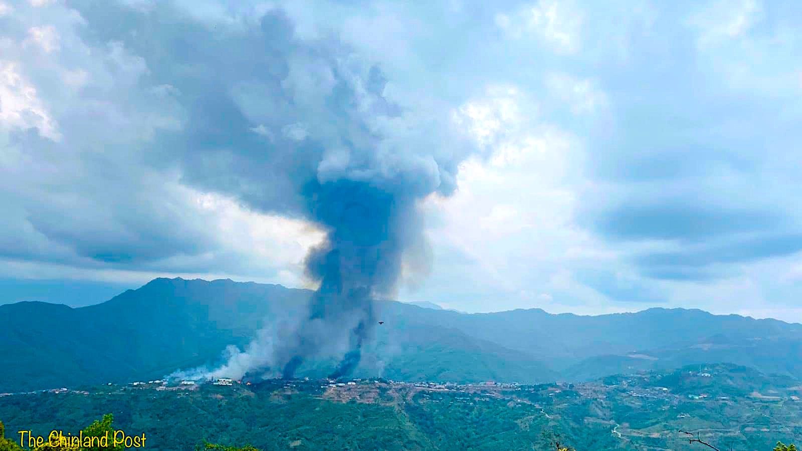 钦邦丹郎镇遭军政府部队纵火
